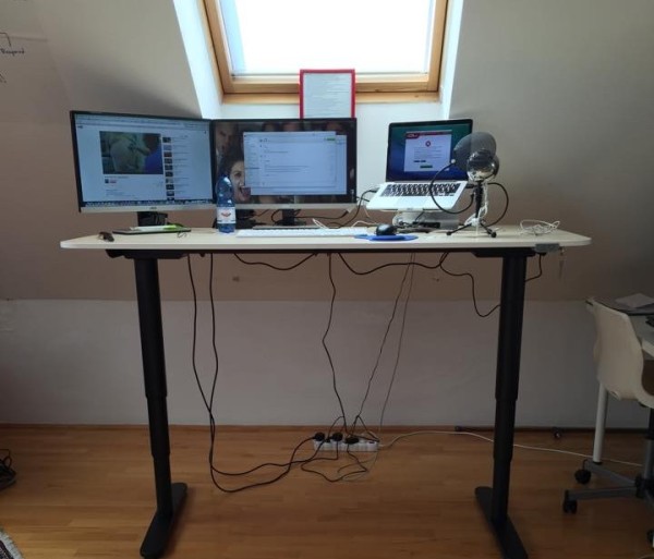 ikea_bekant_standup-desk